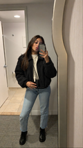 Lauren M., 29